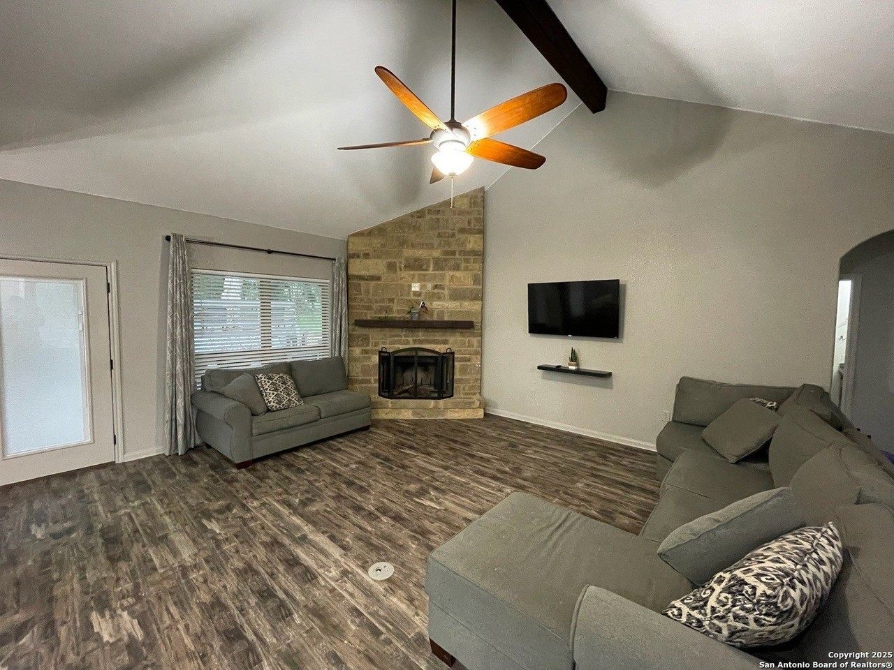 1243 Morning Glory Ln - Photo 5 of 21