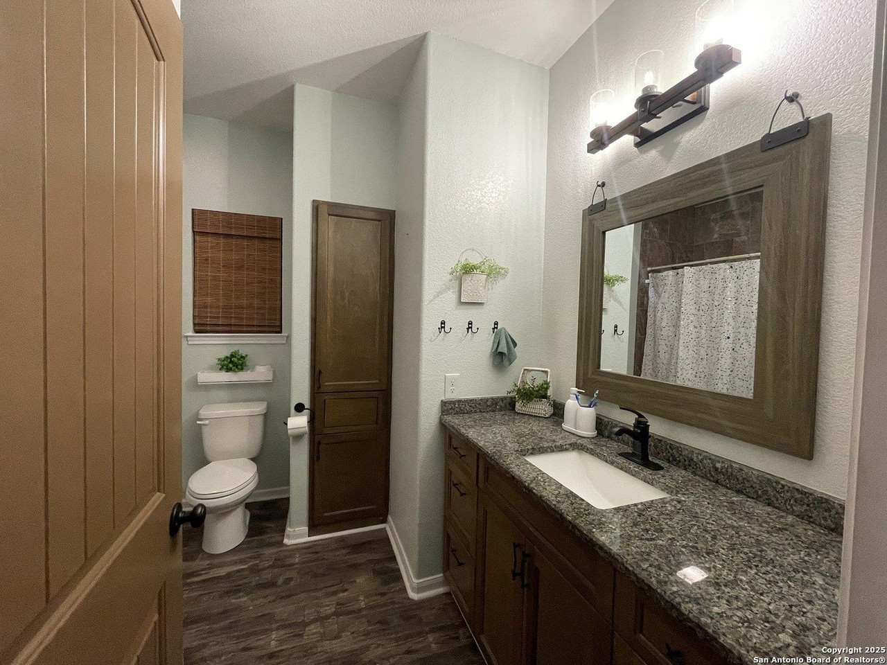 1243 Morning Glory Ln - Photo 6 of 21