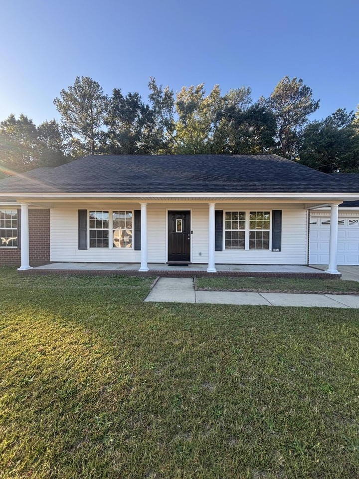 3335 Oleander Dr - Photo 2 of 46