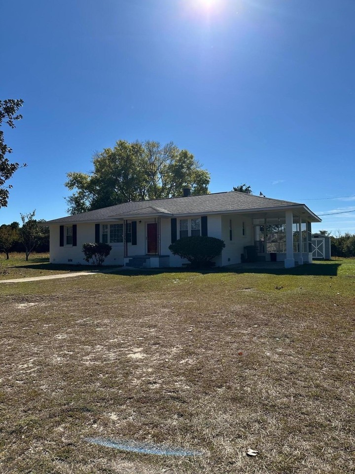 7060 Camden Hwy - Photo 2 of 9
