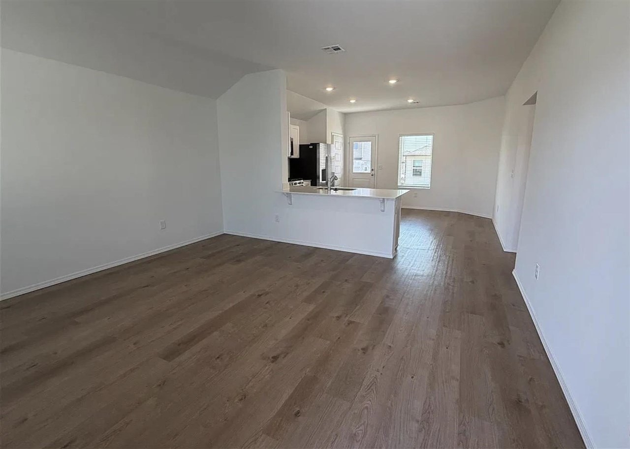 2111 W 30th Ave - Photo 2 of 9