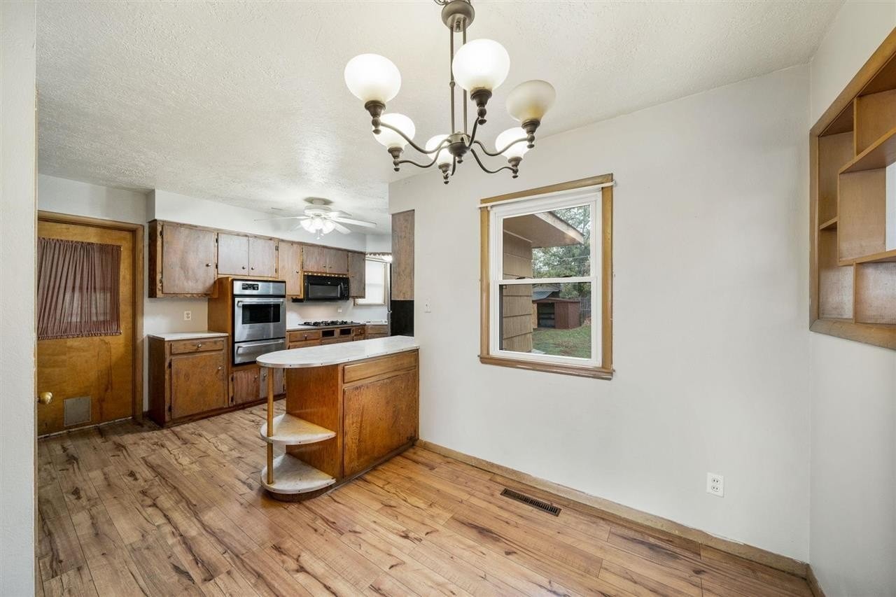 1008 W Liberty Ave - Photo 5 of 16