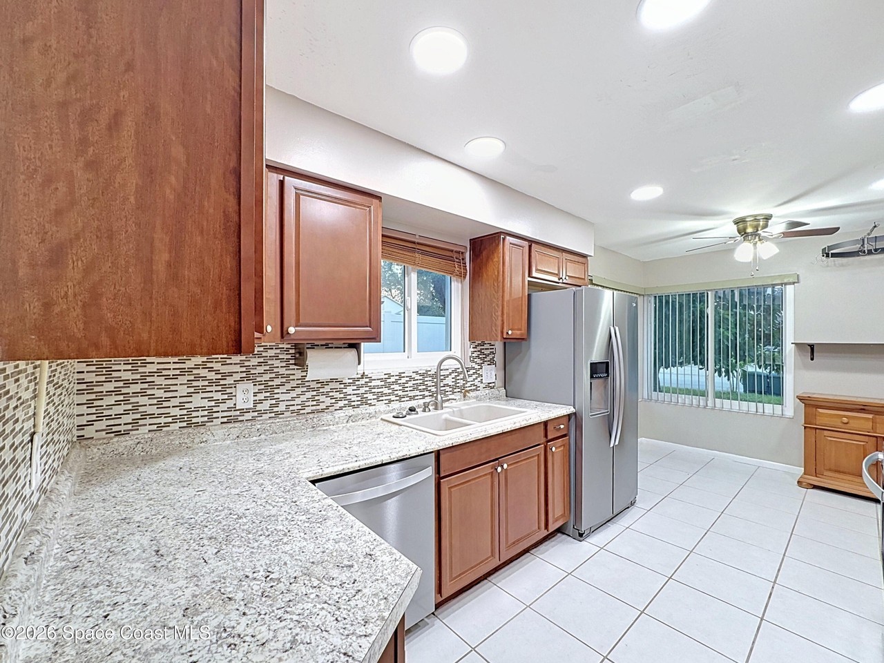 743 White Pine Ave - Photo 2 of 28