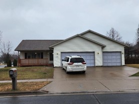 939 8th Ave N - Photo 1 of 1
