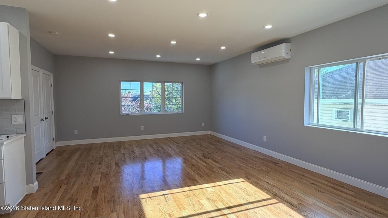 139 Detroit Ave #2FL - Photo 3 of 8