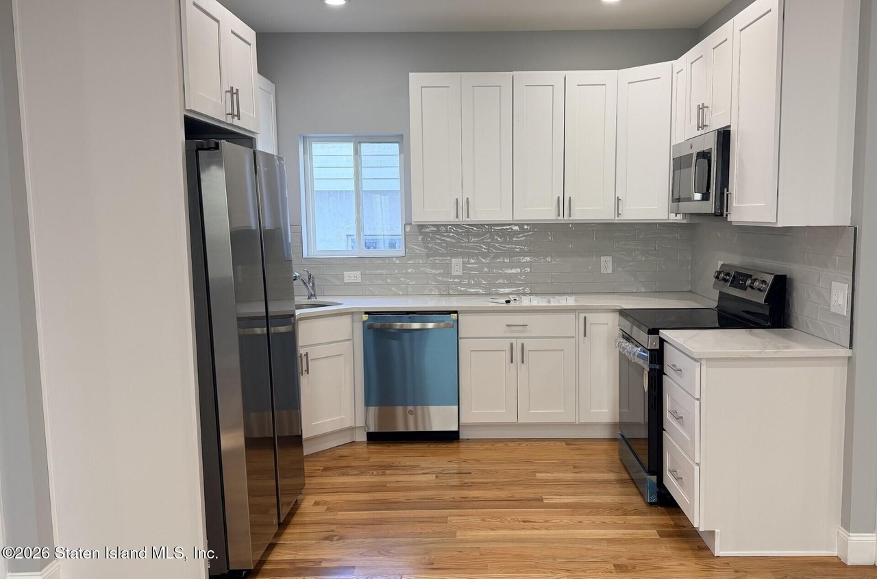 139 Detroit Ave #2FL - Photo 4 of 8