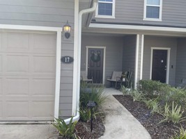 featured image of 17 Beach Palm Ct