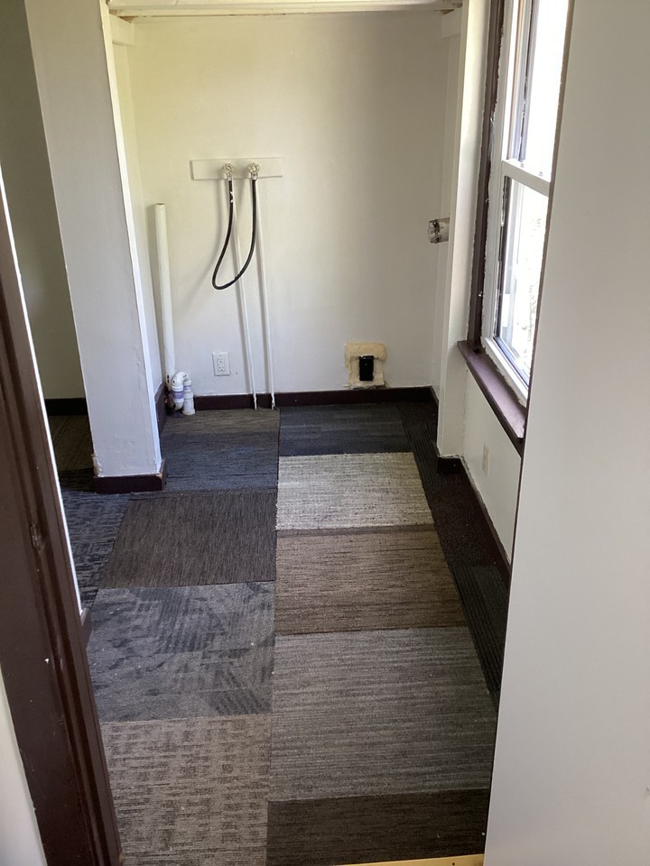 1805 Whitney St - Photo 7 of 12