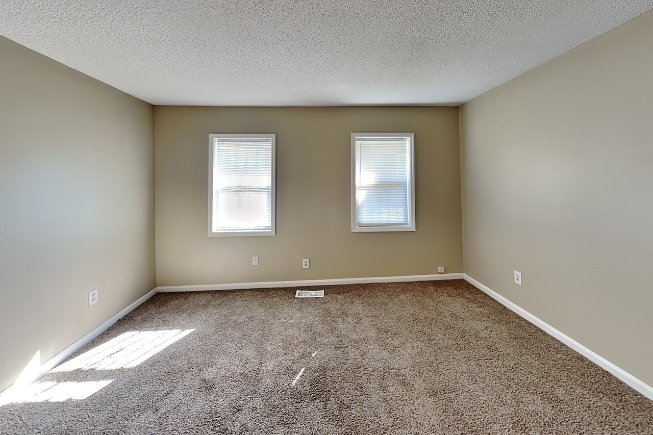 481 Iota Ave S - Photo 5 of 19