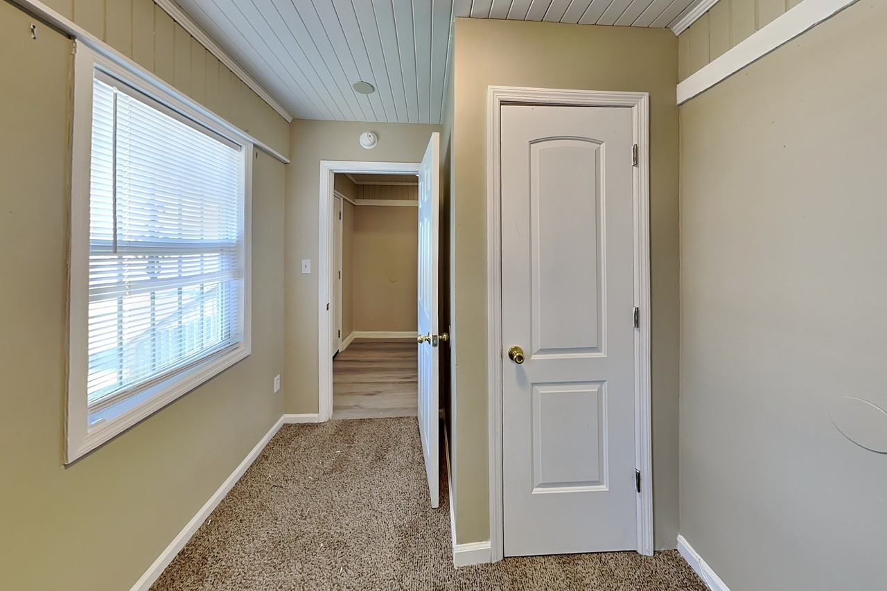 481 Iota Ave S - Photo 6 of 19