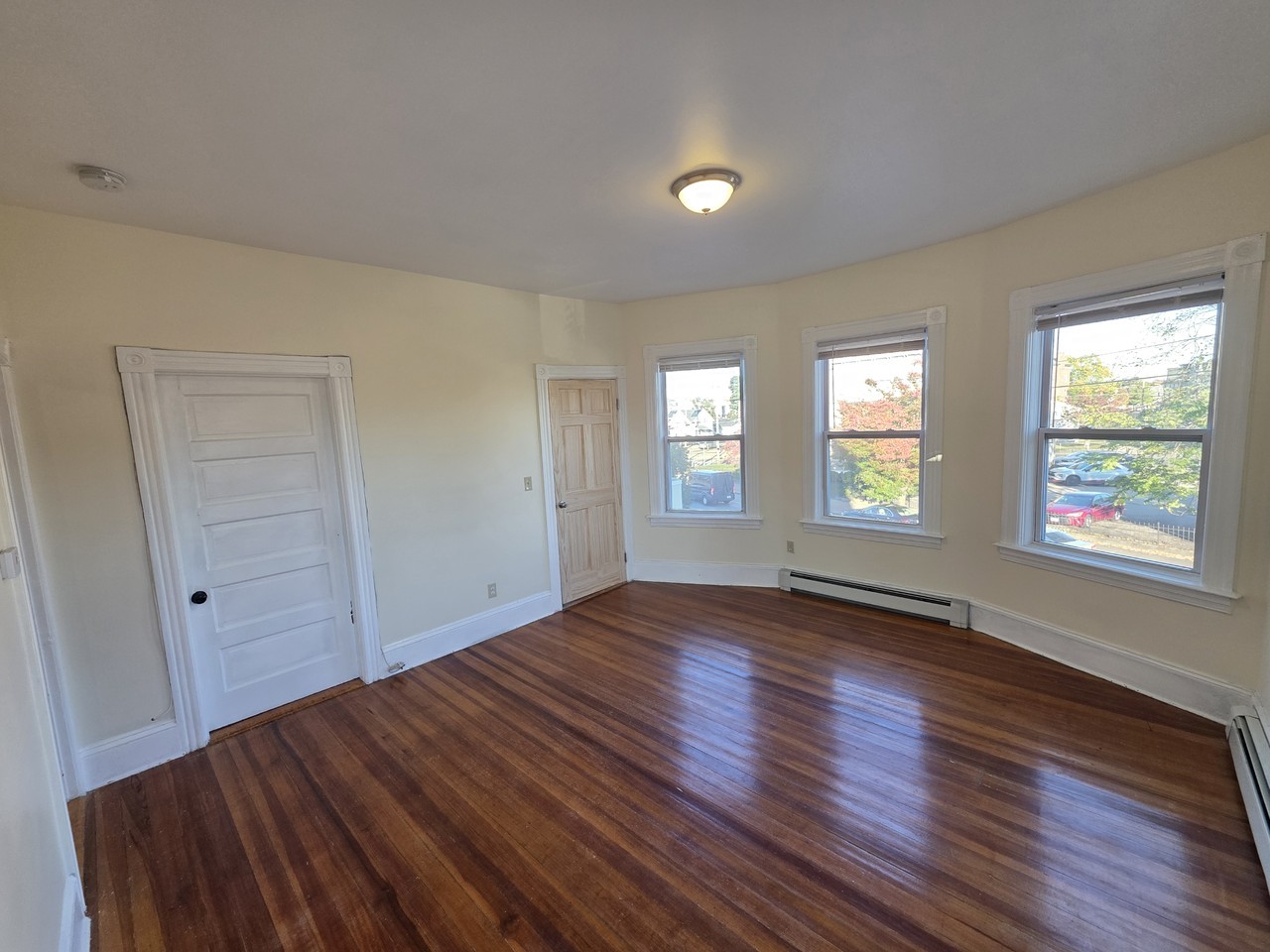 622-624 Broadway - Photo 2 of 11