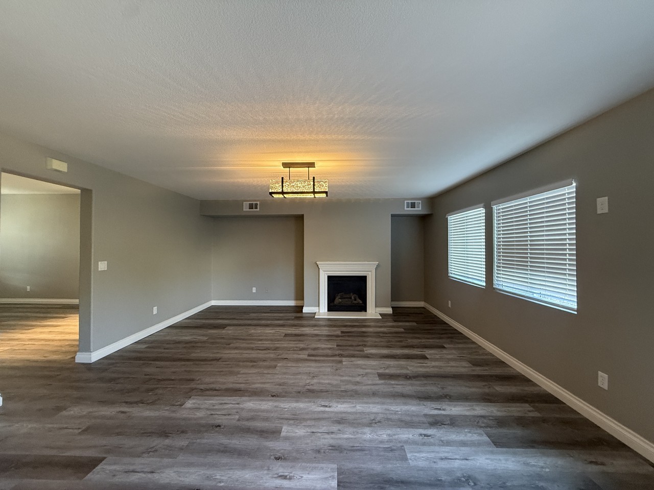 1038 Honda Way - Photo 5 of 23