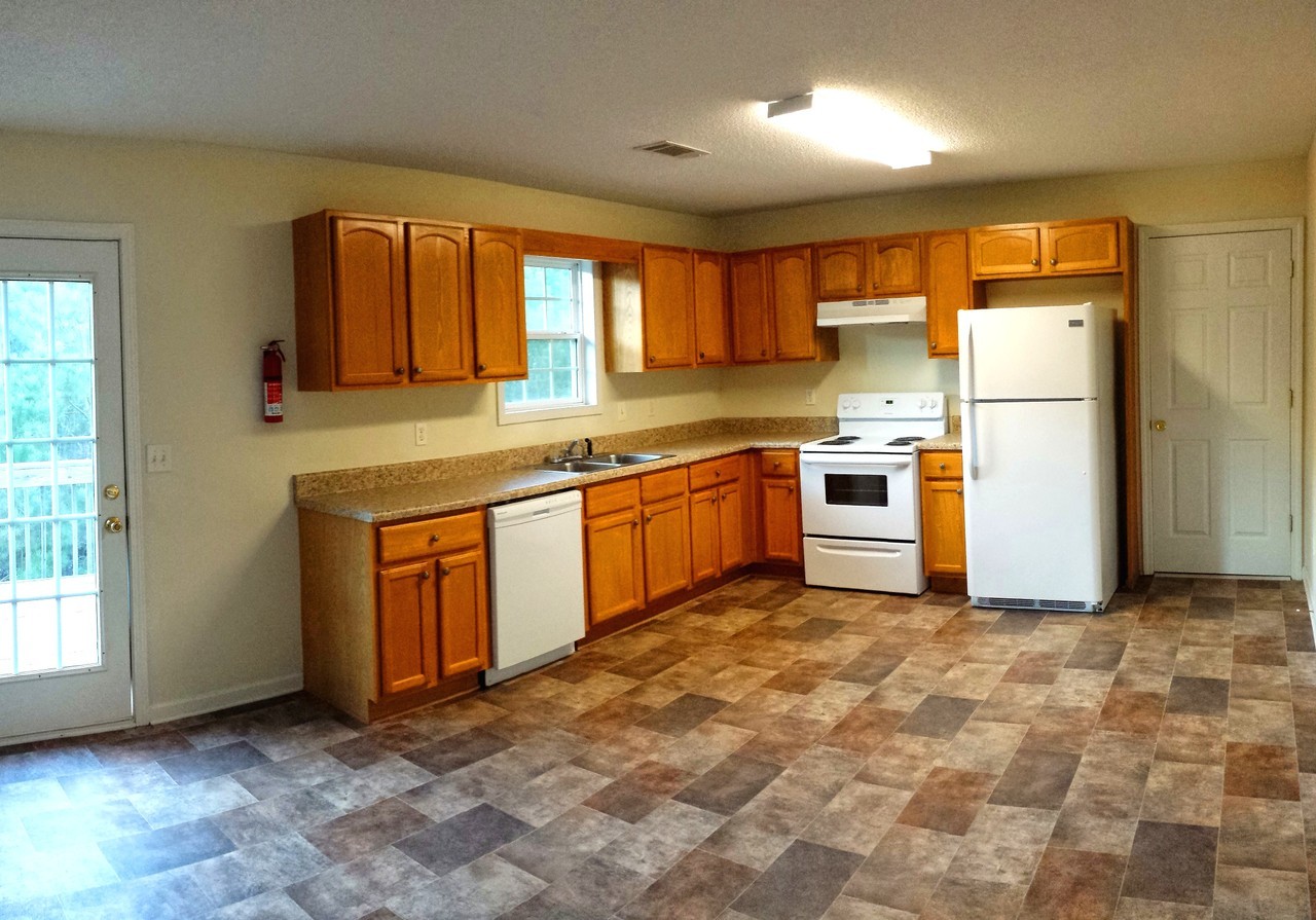 330 Lambert Overlook Cir - Photo 2 of 11