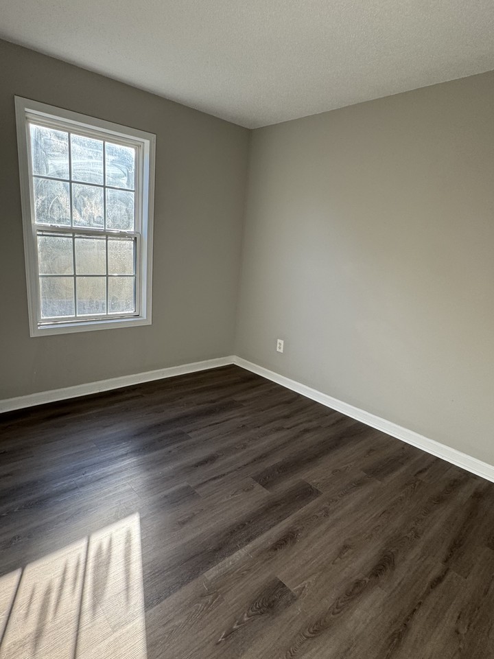 330 Lambert Overlook Cir - Photo 6 of 11