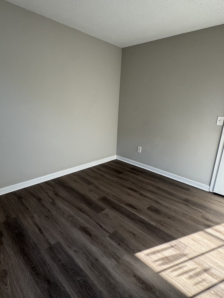 330 Lambert Overlook Cir - Photo 7 of 11
