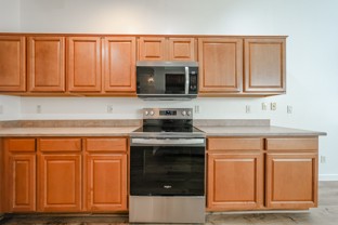 1936 S Gardner Dr - Photo 1 of 1