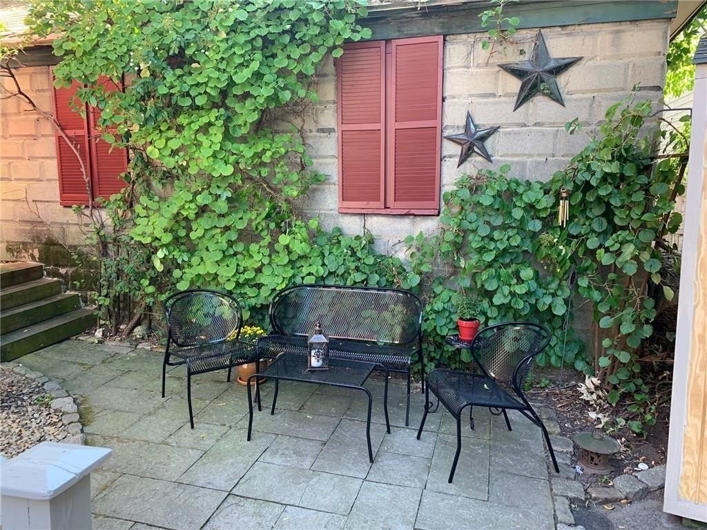 81 Sheldon St #R - Photo 3 of 14