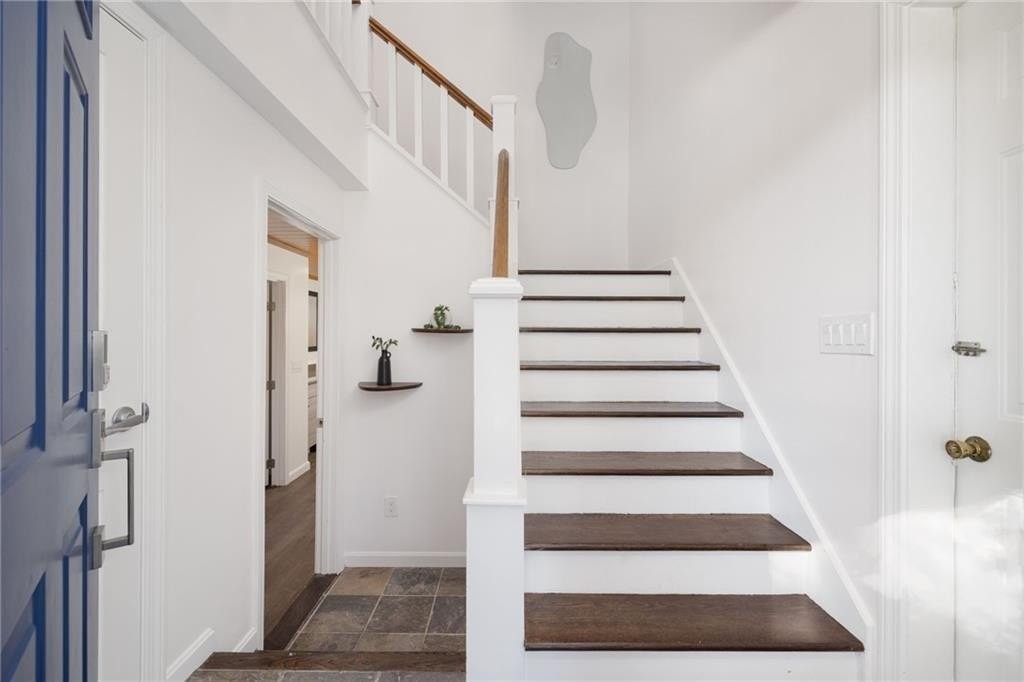 94 Spindrift St - Photo 4 of 49