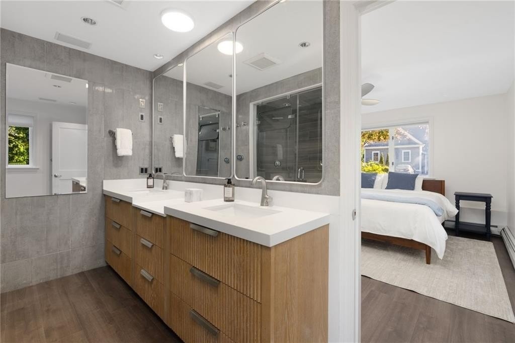 94 Spindrift St - Photo 7 of 49