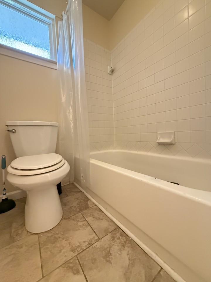 4680 Lane Ave - Photo 6 of 12