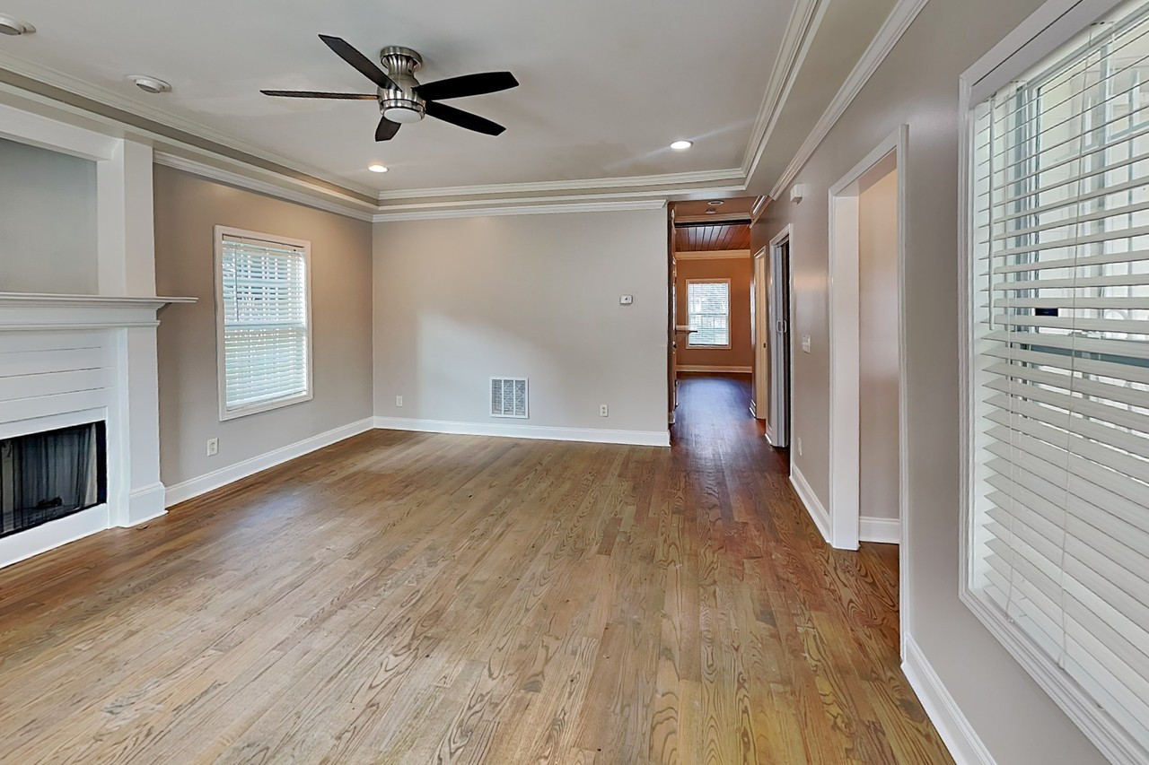 54 Hatcher Ave Sw - Photo 3 of 26