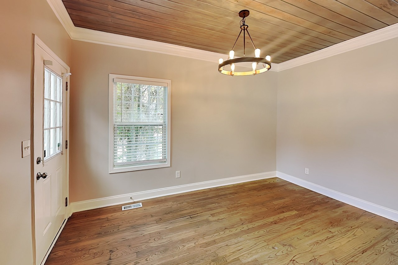 54 Hatcher Ave Sw - Photo 6 of 26