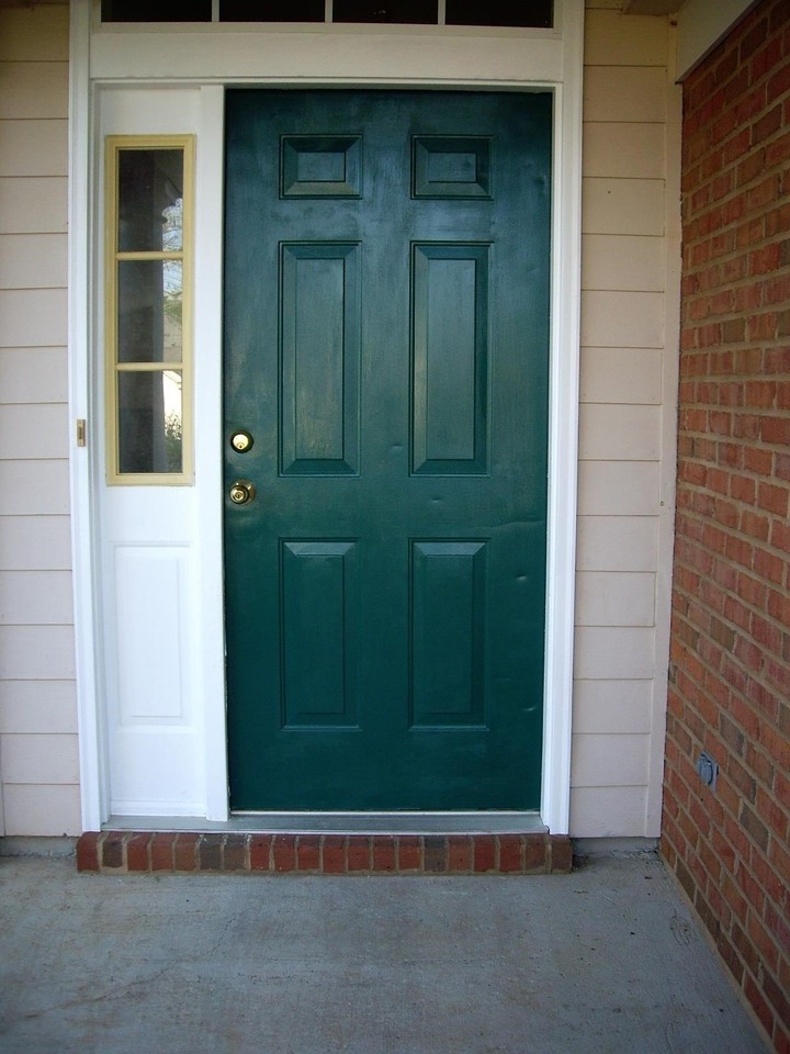 1043 Winter Ln - Photo 5 of 47