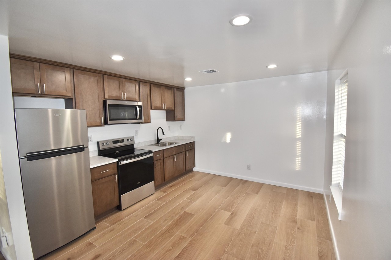 1121 Virgil Rd #A - Photo 4 of 16
