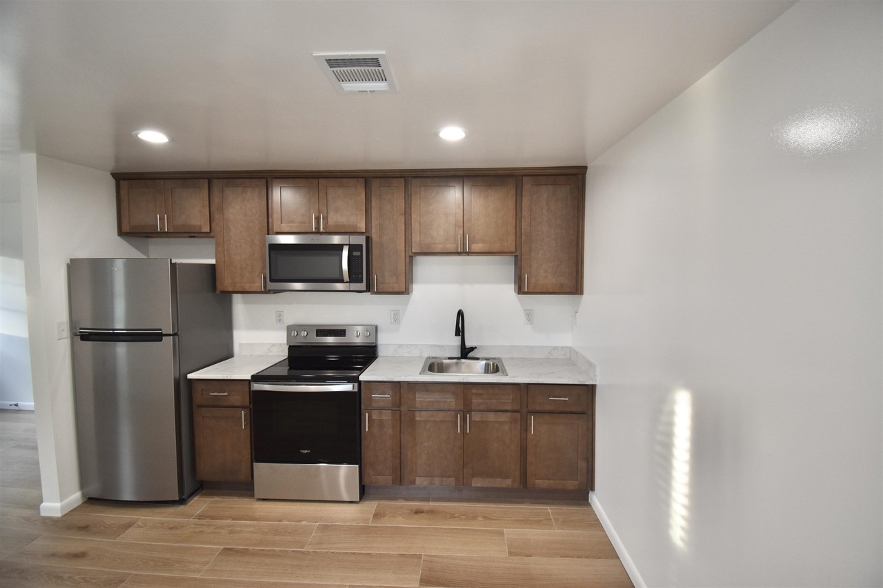 1121 Virgil Rd #A - Photo 5 of 16