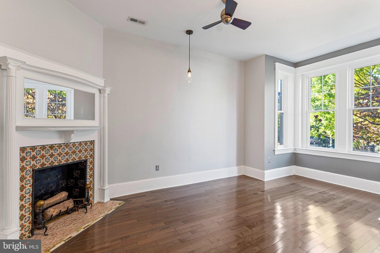 3603 10th St Nw - Photo 3 of 33