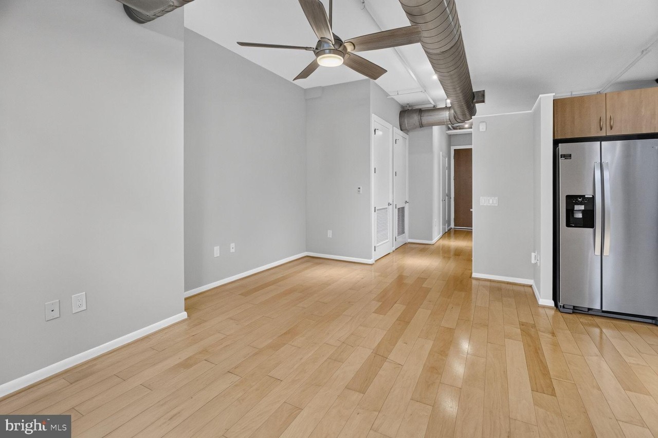 811 4th St Nw #114 - Photo 7 of 17