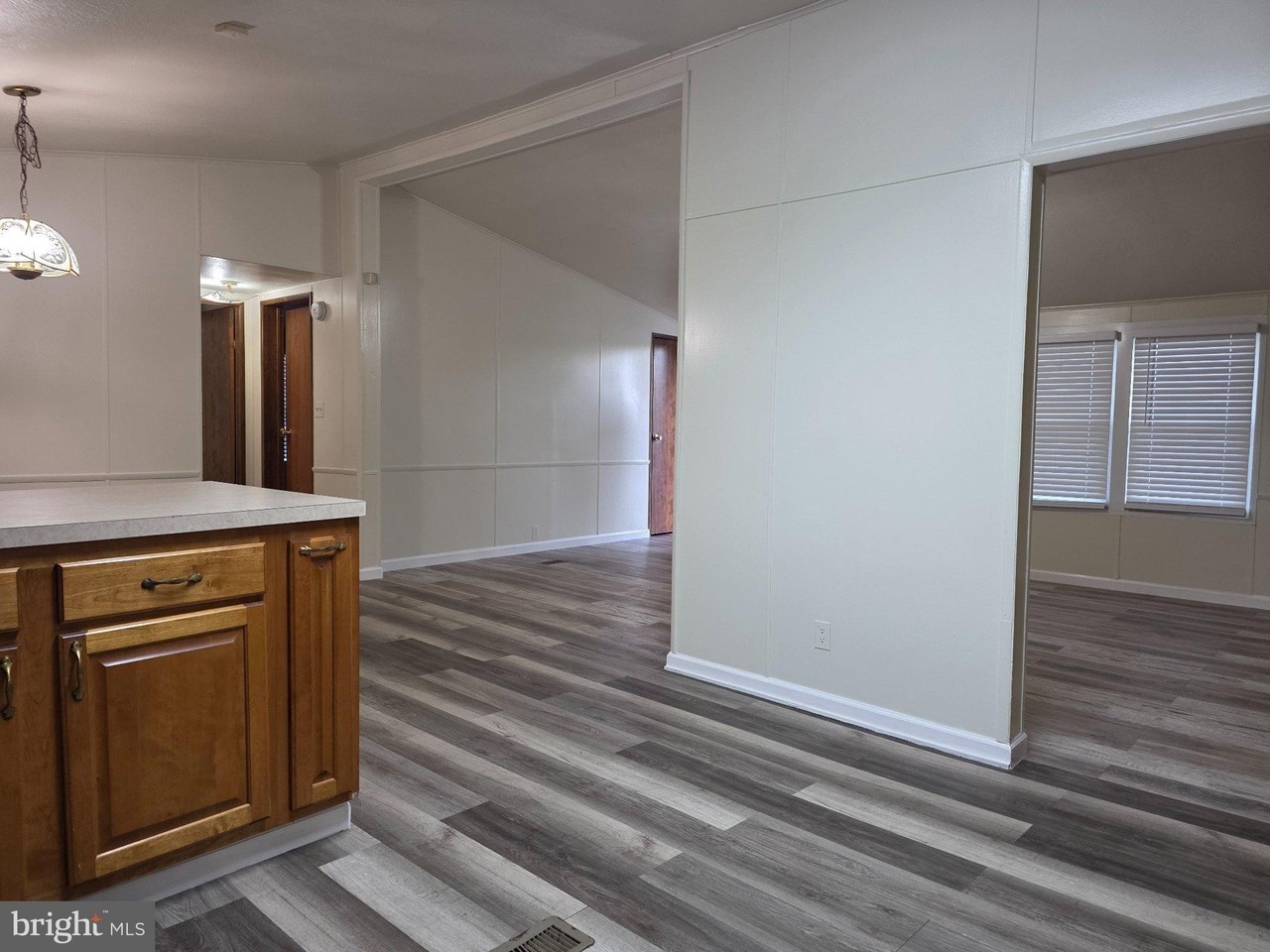 19 Gordon Dr - Photo 7 of 21