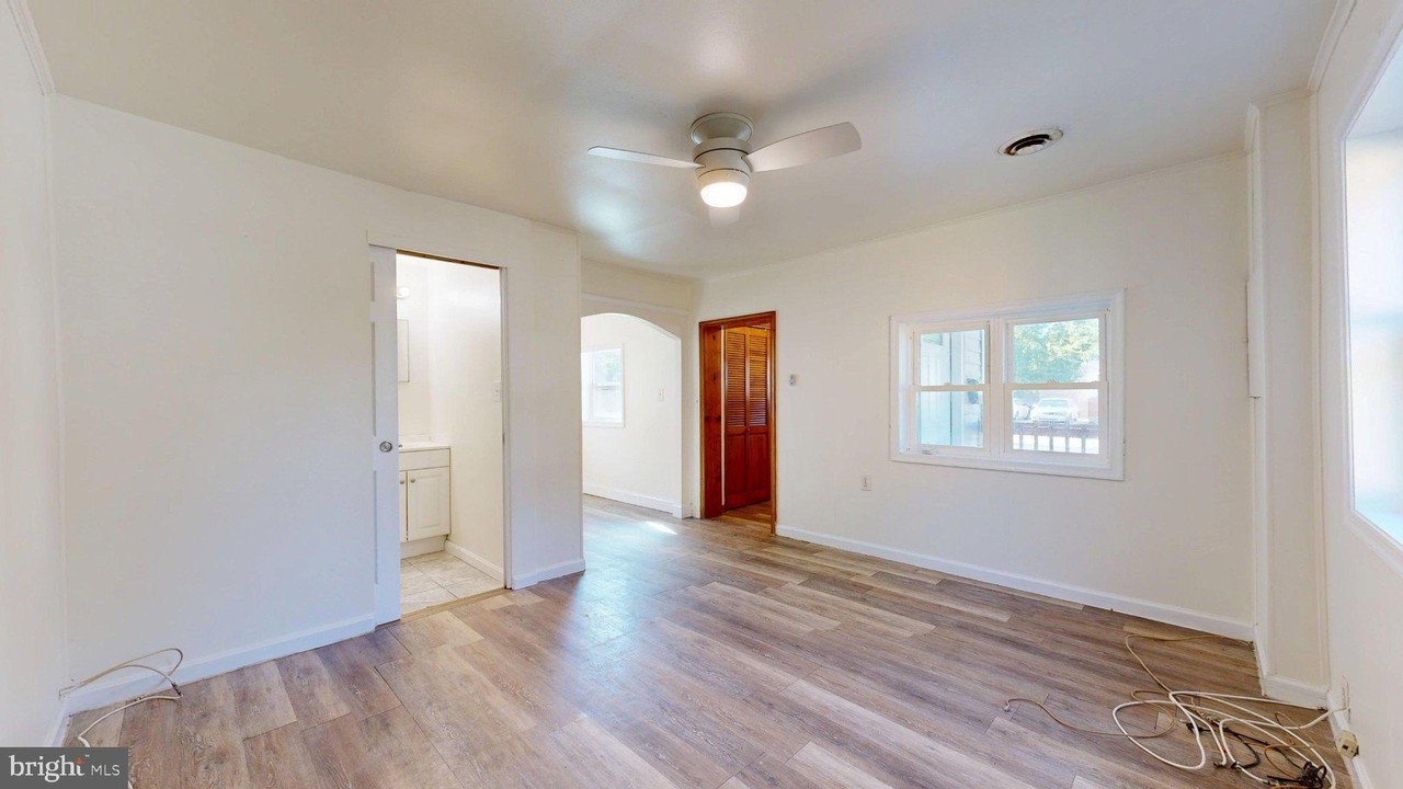159 Mitscher Rd - Photo 7 of 29