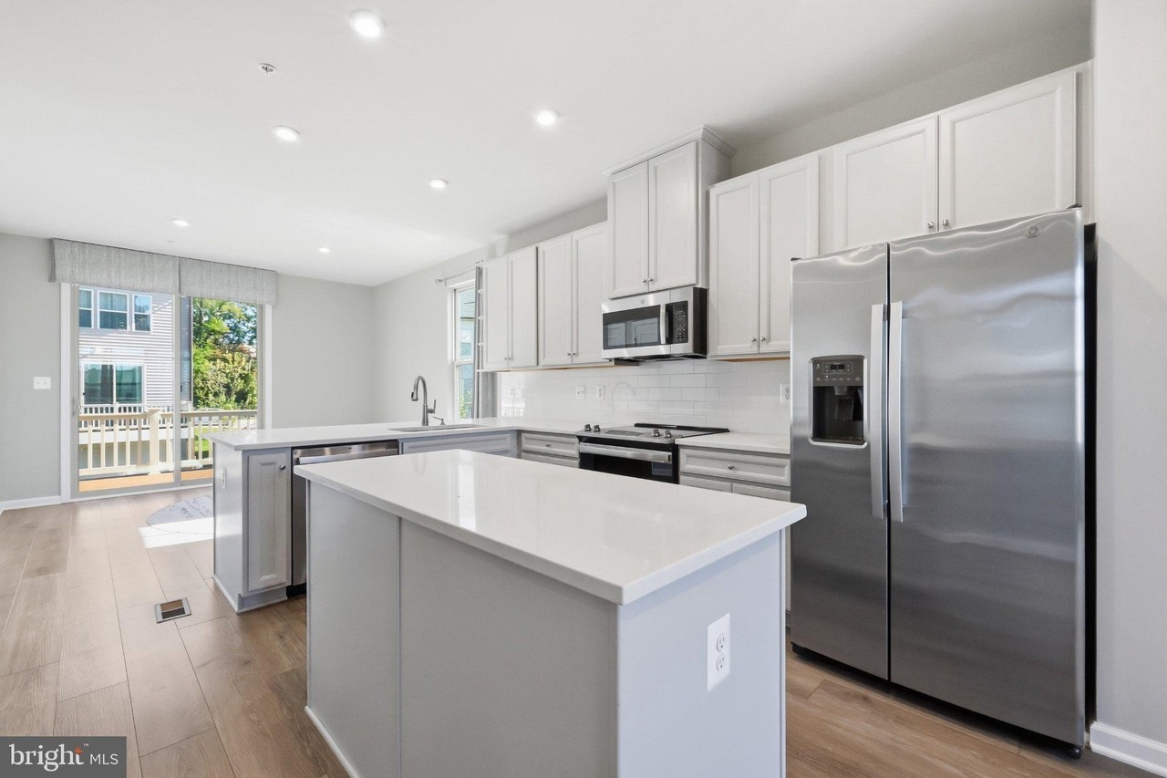 3434 Plum Run Way - Photo 6 of 48