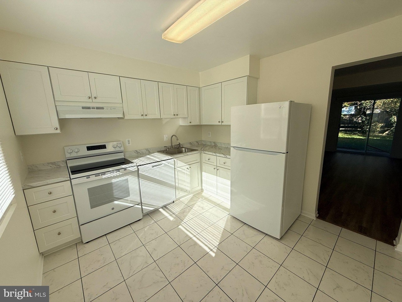381 Volley Ct - Photo 4 of 22