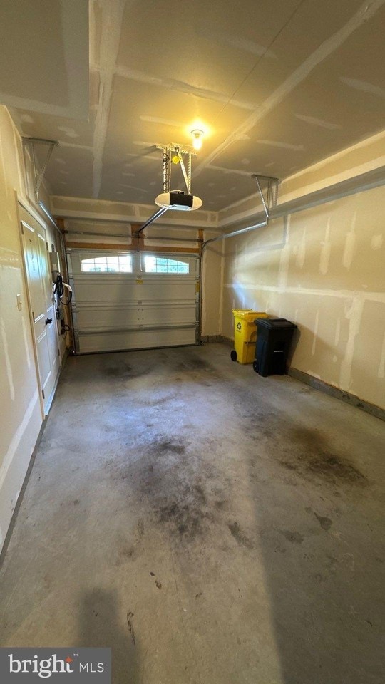 1448 Strahorn Rd - Photo 6 of 29