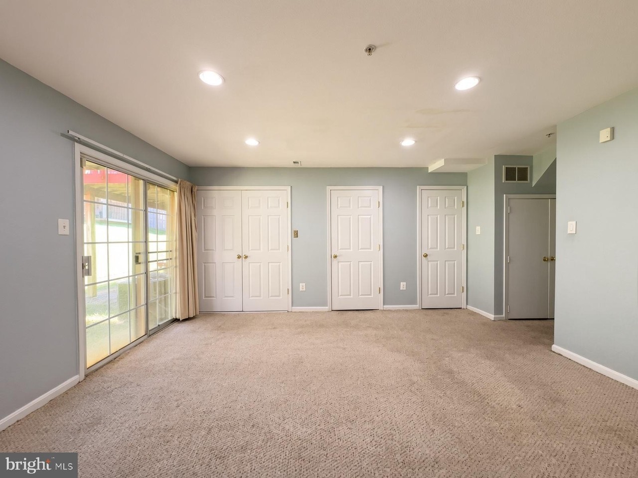 8231 Brooktree St - Photo 4 of 10