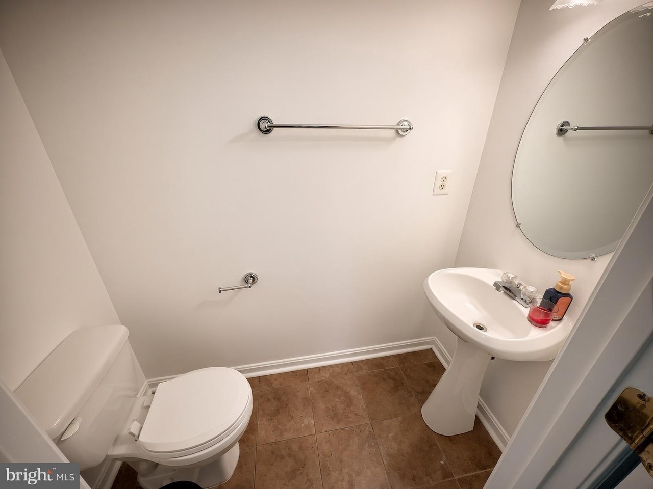 8231 Brooktree St - Photo 7 of 10
