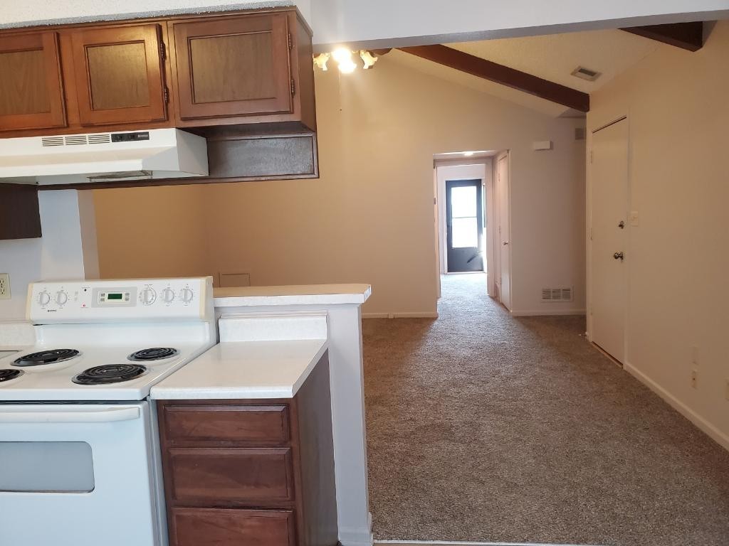 401 Nw 3rd St #405B - Photo 4 of 7