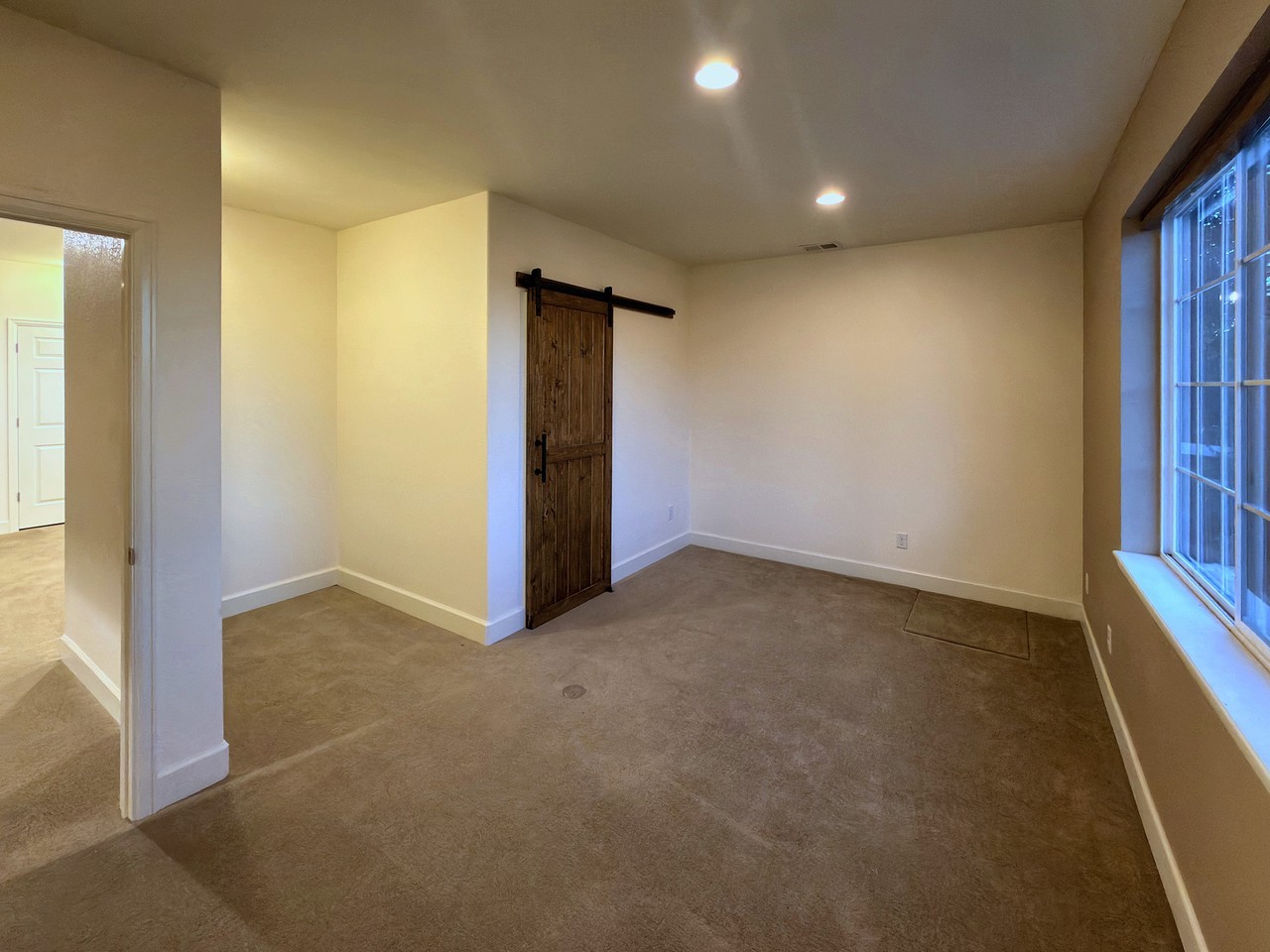 2897 Hillcroft Ln - Photo 5 of 27