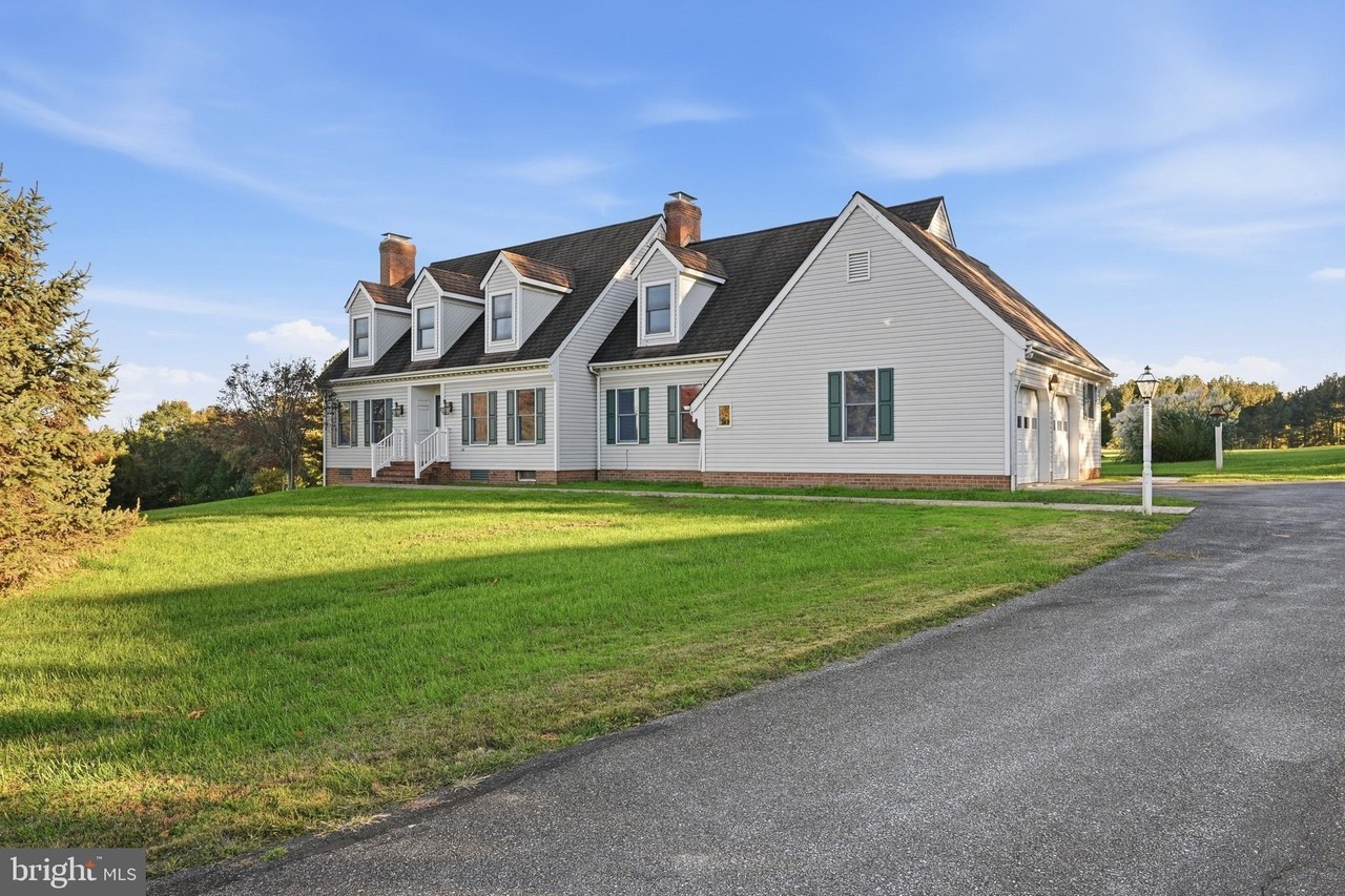 13715 Old Rover Rd - Photo 4 of 50