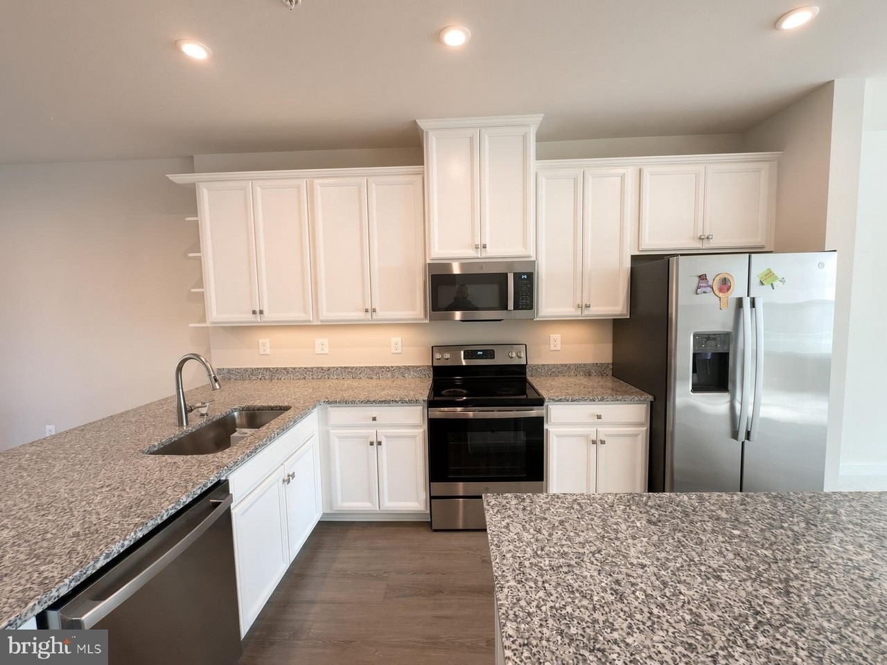 7513 Bharat Way - Photo 5 of 37