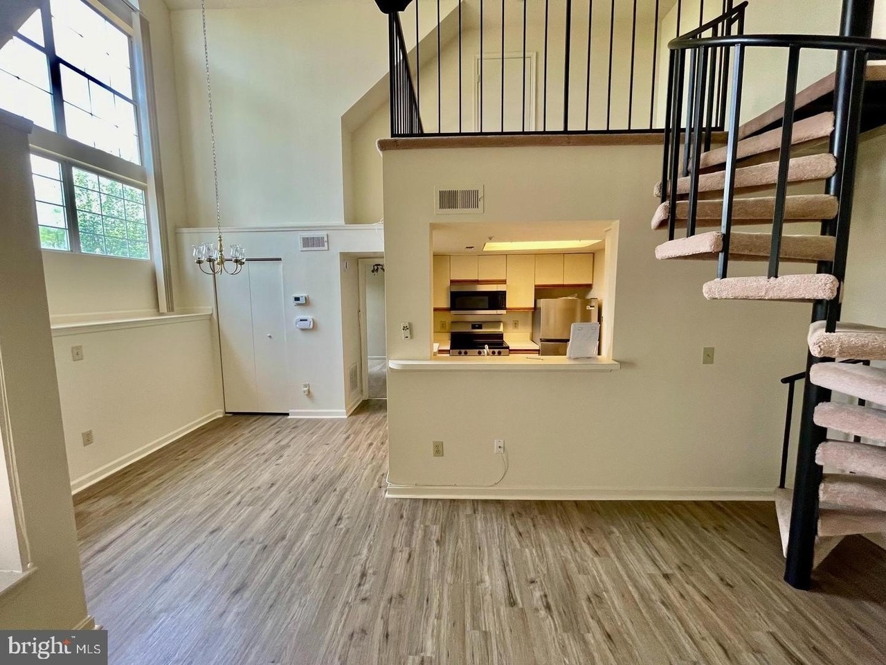 10318 Westridge Dr #1-302 - Photo 3 of 17