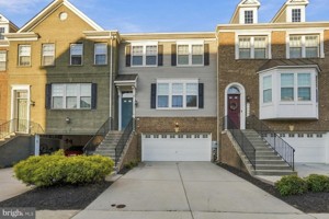 featured image of 6906 Stoddert Ln