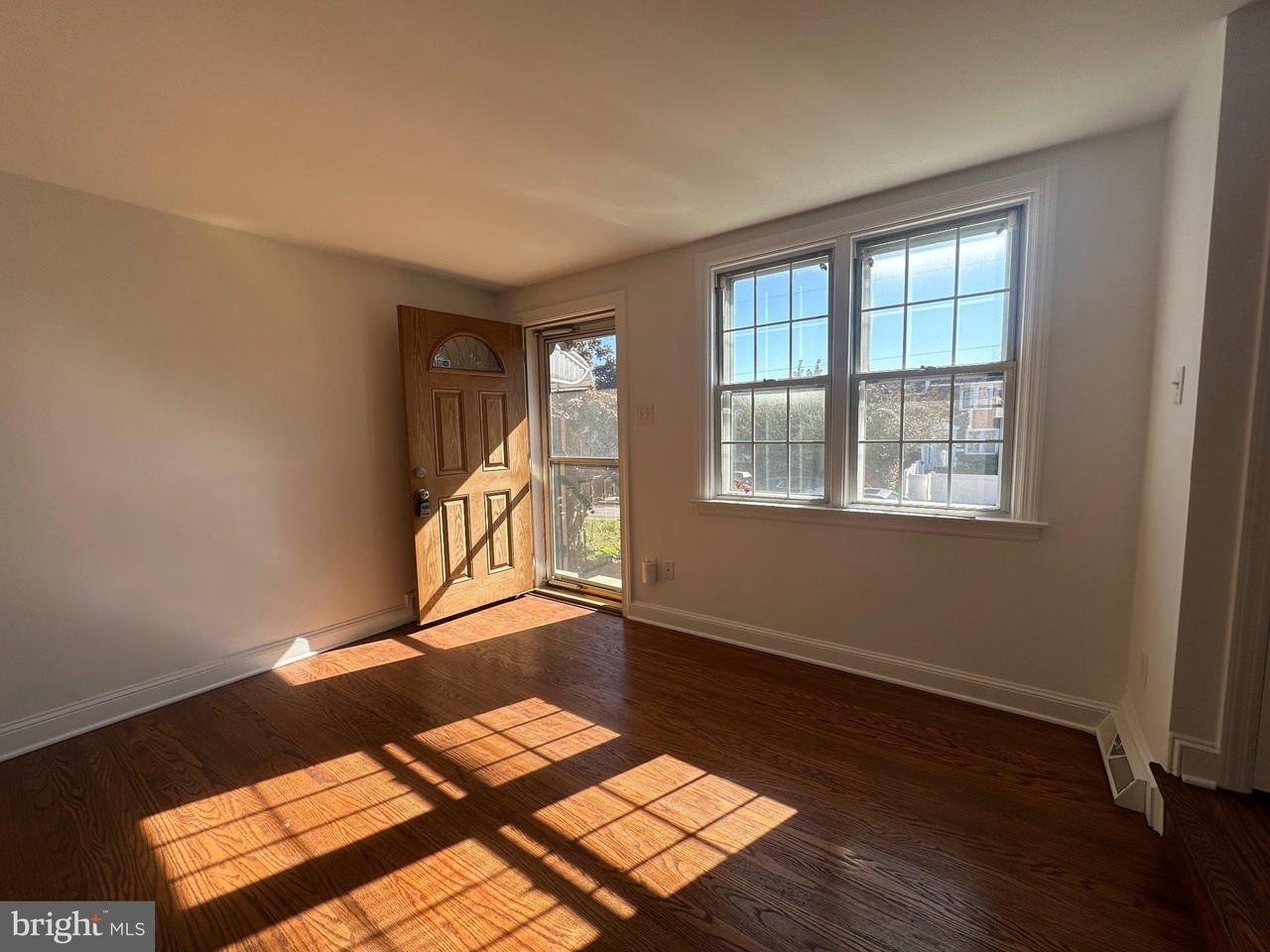 973 Fairfax Rd - Photo 5 of 24