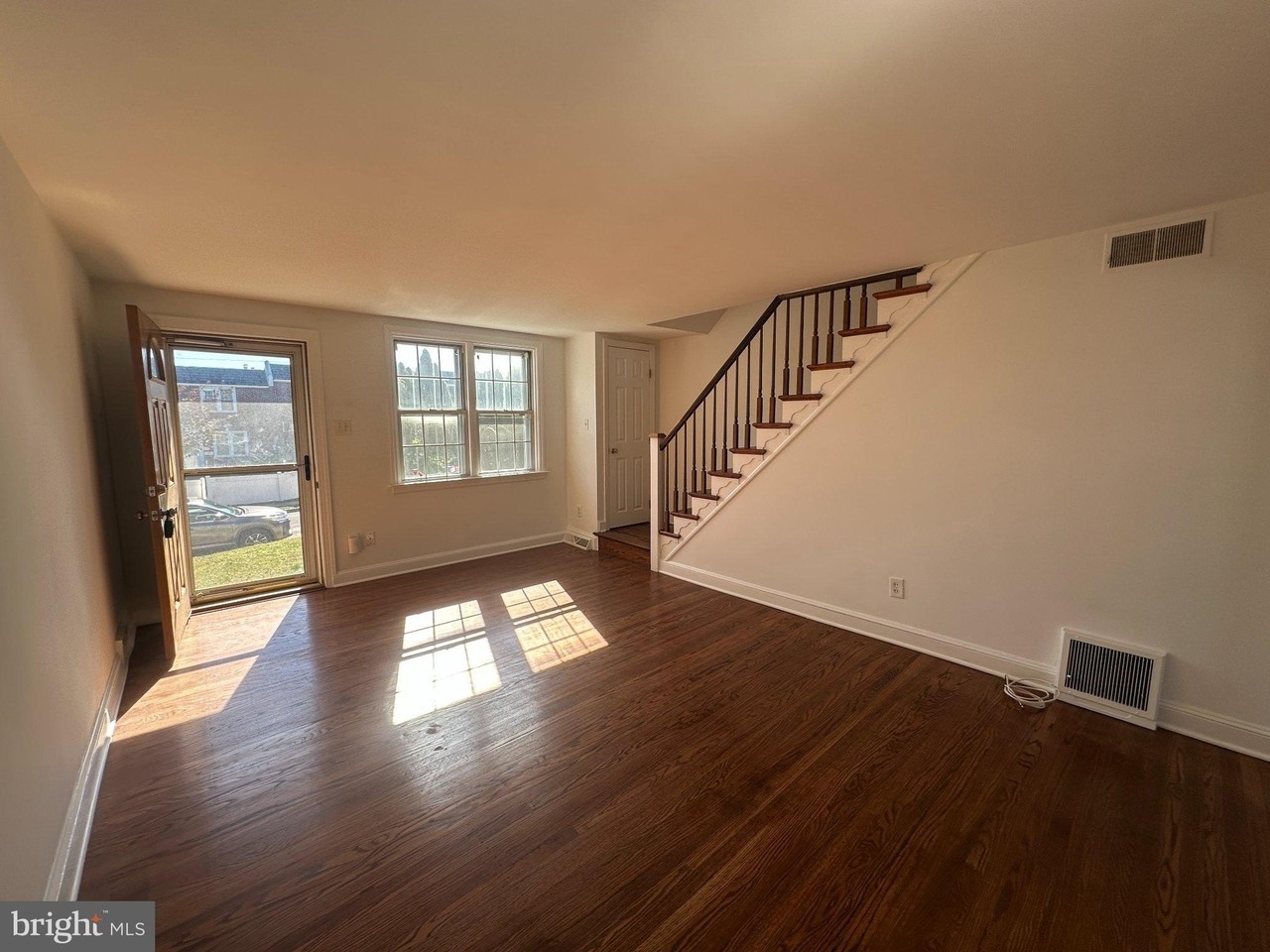 973 Fairfax Rd - Photo 7 of 24