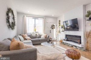 featured image of 2611 E Huntingdon St