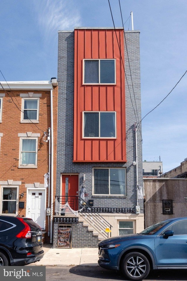 2611 E Huntingdon St - Photo 2 of 49
