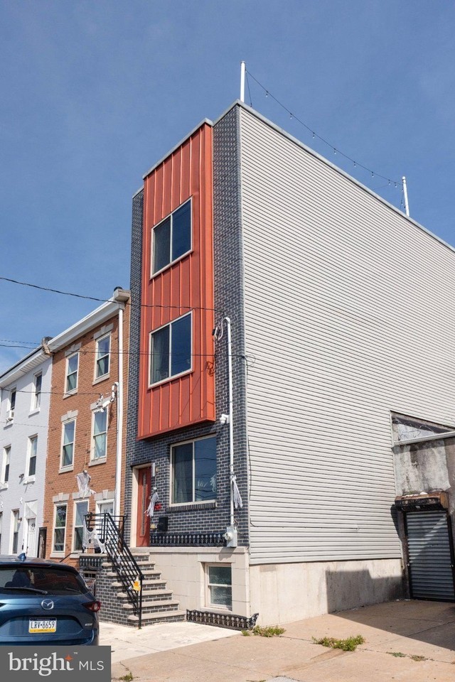 2611 E Huntingdon St - Photo 3 of 49