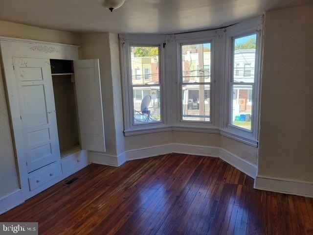 524 W Walnut Ln - Photo 3 of 5